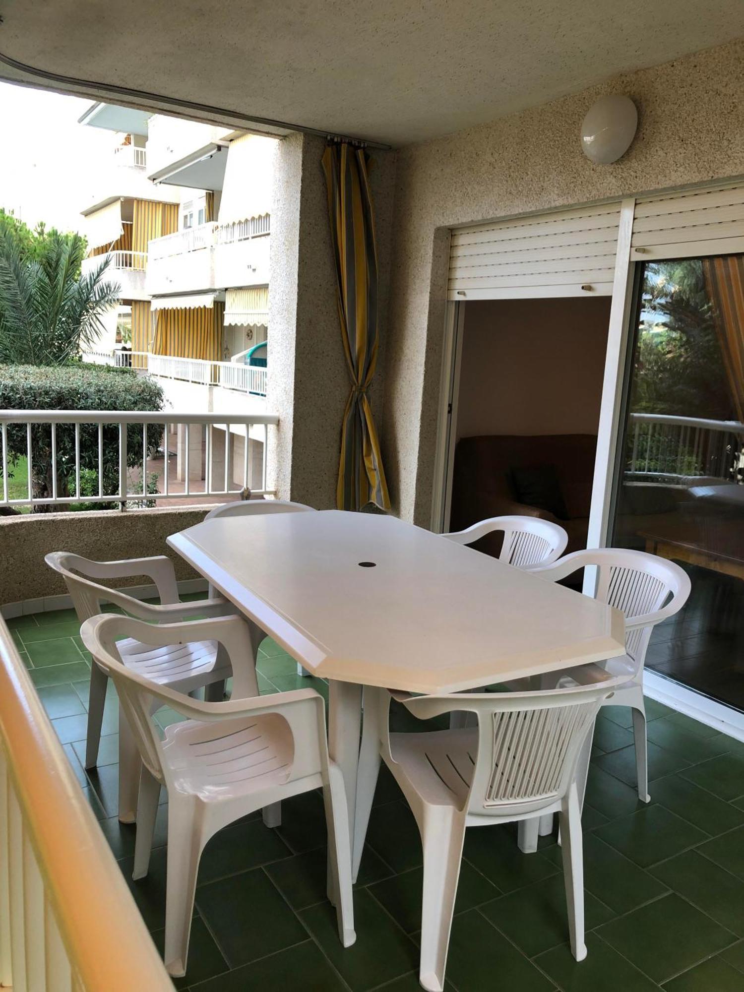 Apartamento En Alquiler Parque 8, Playa De Gandia Zewnętrze zdjęcie